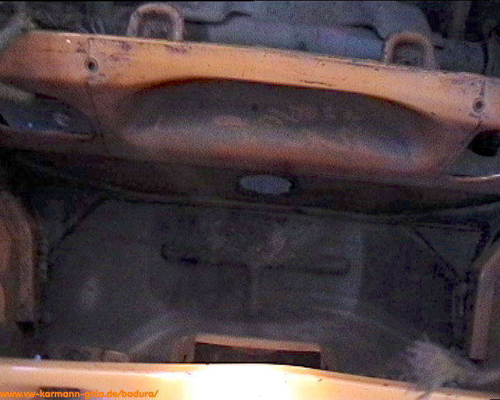 http://www.badura-software.de/vw-karmann-ghia/pictures/restoration/video/badura.0932.jpg