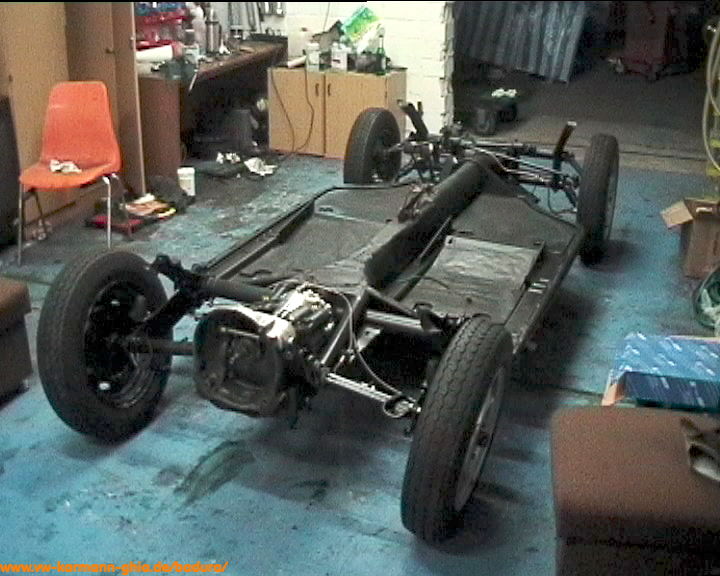 http://www.badura-software.de/vw-karmann-ghia/pictures/restoration/video/badura.1143.jpg