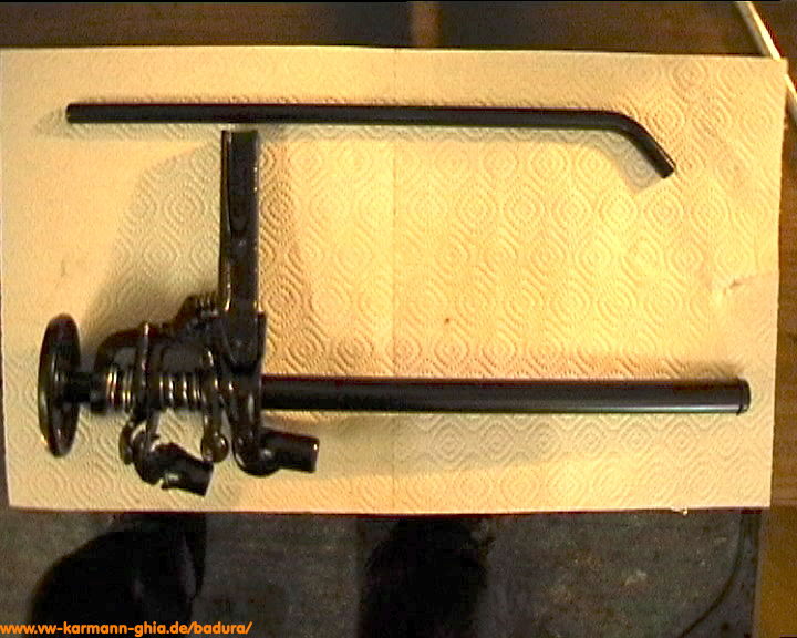 http://www.badura-software.de/vw-karmann-ghia/pictures/restoration/video/badura.1245.jpg