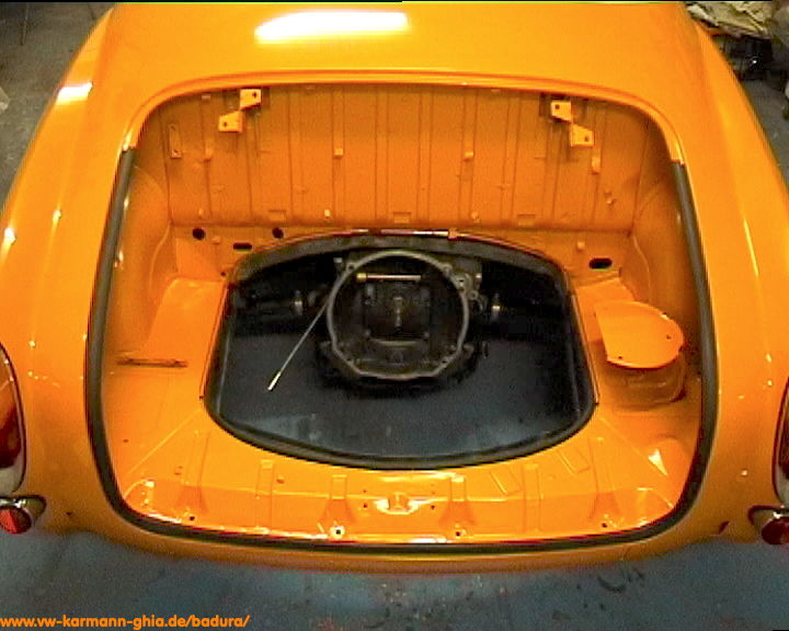 http://www.badura-software.de/vw-karmann-ghia/pictures/restoration/video/badura.1401.jpg